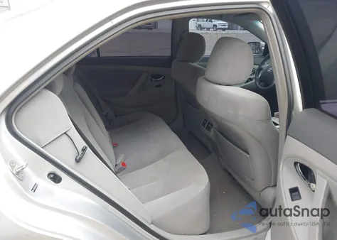 2009 Toyota Camry Hybrid z USA, uszkodzony, nr VIN 4T1BB46K39U111257